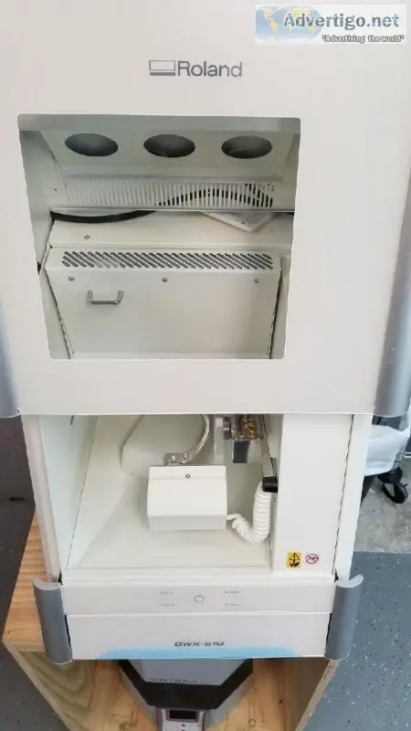 Roland DWX-51D Milling Machine