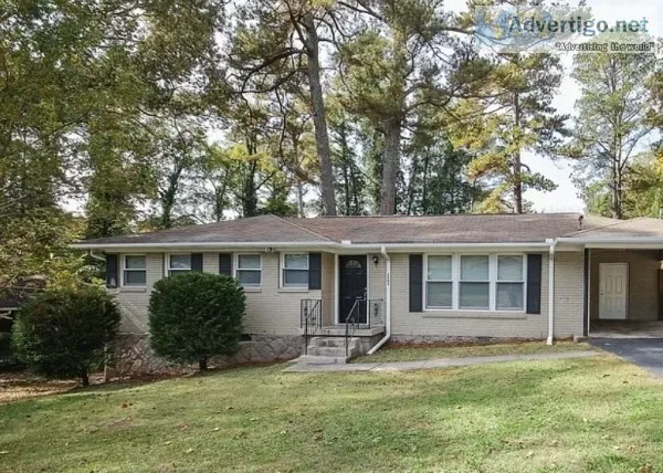 Large 3Bedooms with 2baths Quiet Neighborhood Kitchen Appliance 