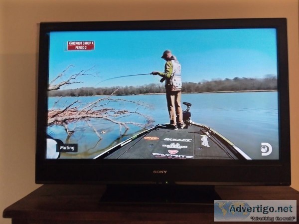 Sony Bravia TV 32" (very nice)