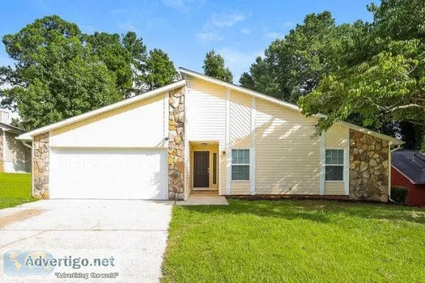 8194 Park Ridge Dr Riverdale GA 30274