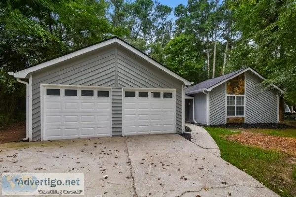 2429 Chauncey Ln Sw Marietta GA
