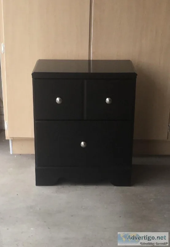 ONE BLACK WOODEN NIGHTSTAND