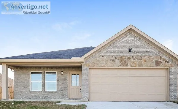 811 N Ridge Dr White Settlement TX 76108