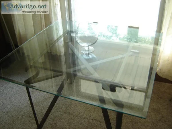 TABLE with beautiful glass top w beveled edges. excellent condit
