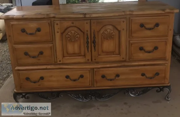      MUST SEE ( DRESSER )    