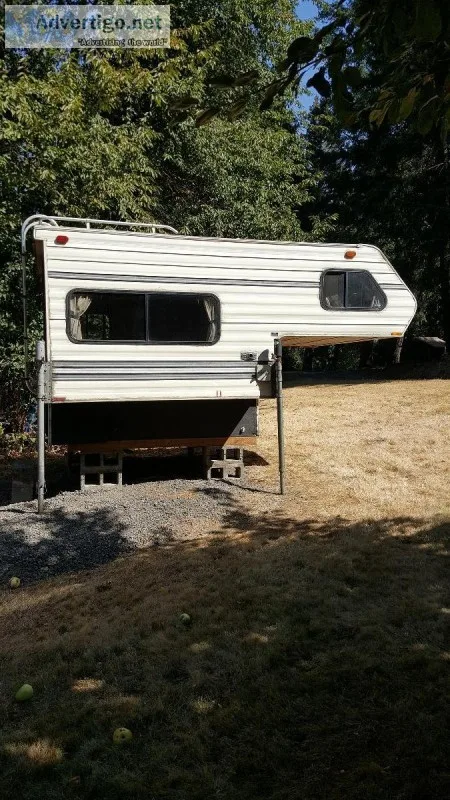 CAMPER