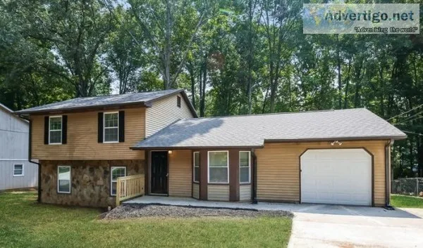 1914 Sailcloth St Lithonia GA 30058