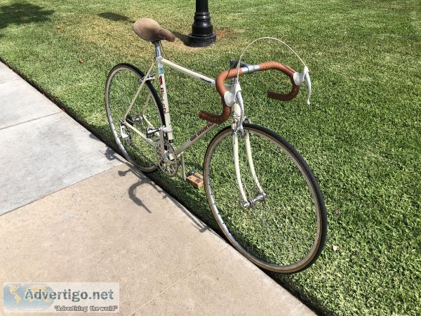 Vintage Road Bike BIANCHI CAPIONE DEL MONDO CAMPAGNOLO 1980&rsqu