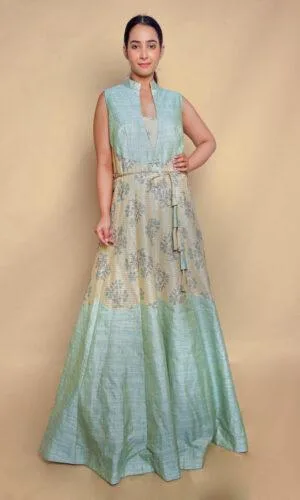 Buy ethnic women s clothing online in Kolkata Latest collections