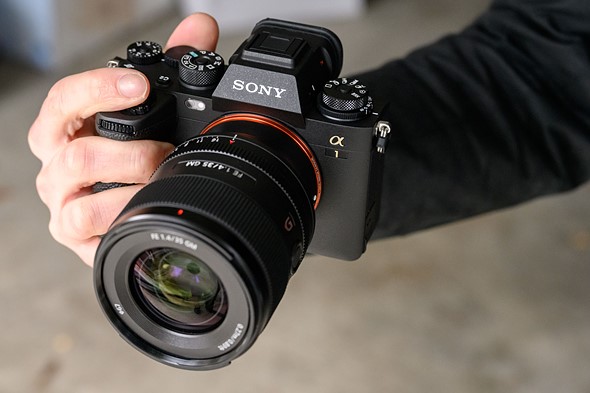 Purchase best sony camera on bajaj finserv emi store