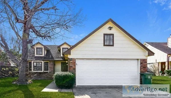 410 Red Coat Ln Arlington TX 76002