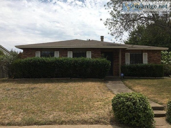 9722 Sophora Cir Dallas TX 75249