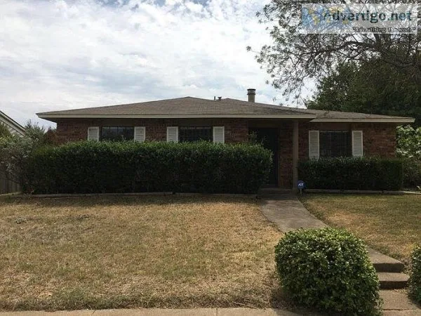 9722 Sophora Cir Dallas TX 75249