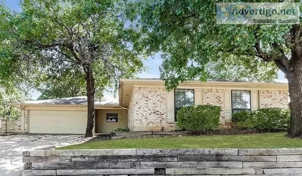 1003 Glenn Dr Euless TX 76039
