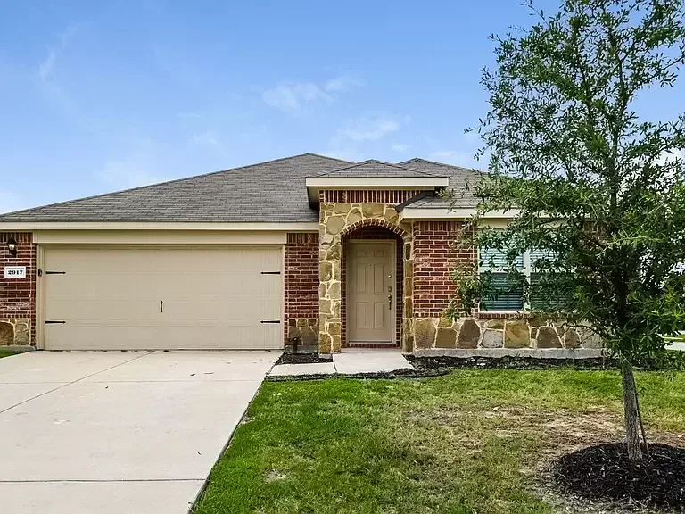 2917 Balleywood Dr Seagoville TX 75159