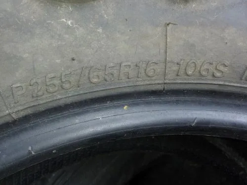 Set of 4 P2556516 Good used Tires