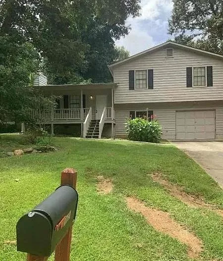 1781 Silver Leaf Ct SW Marietta GA 30008