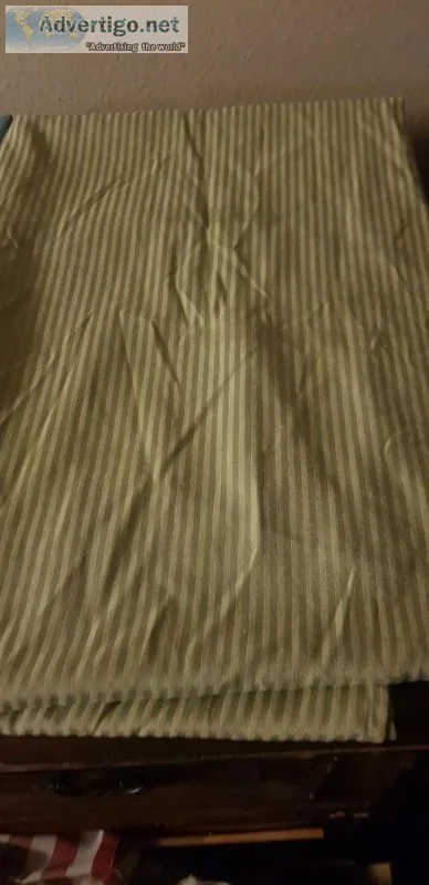 Tablecloths for square table
