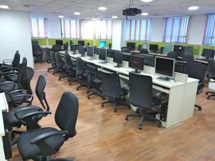 2000 SqftsOffice Space for Rental at Ambattur