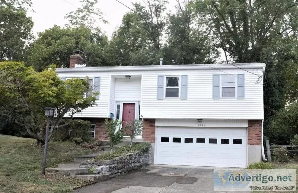 Spacious 3BRMS 1.5BATHS in a nice location  Spacious Kitchen  2 