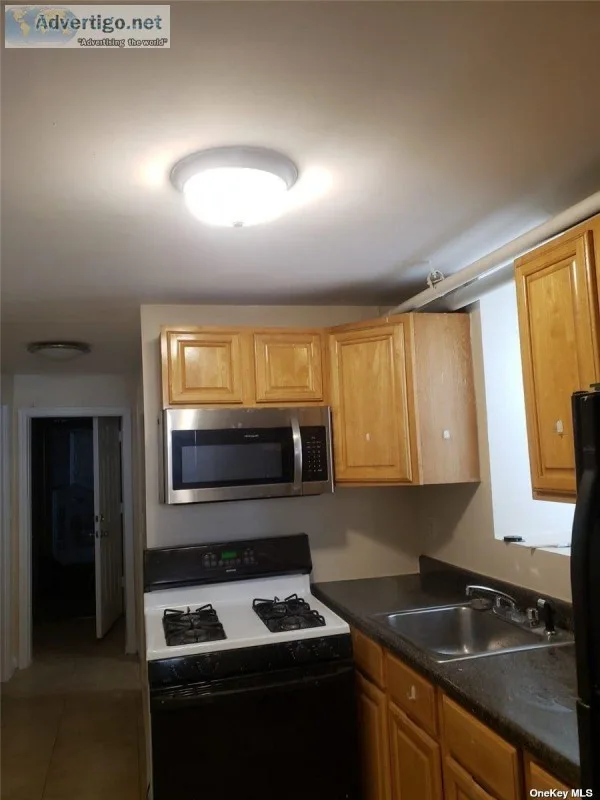 (ID3305612) Freshly Painted 1 Br Ground Floor Apt For Rent