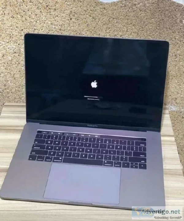 Apple macbook pro 15 inch 2015 non touch and 2016 Touch Bar