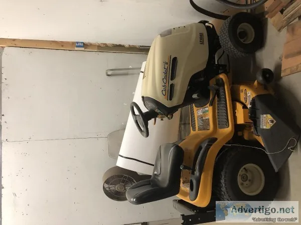 Cub Cadet lawn tractor