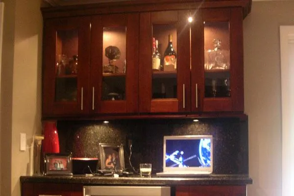 Seal the Vintage Appeal with Cherry Shaker Kitchen Cabinets
