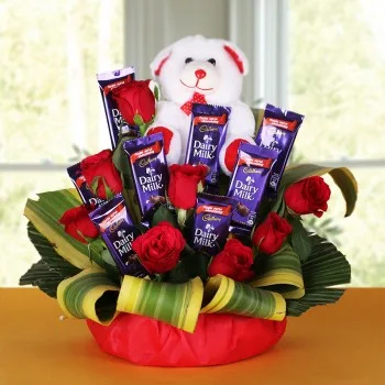 Send customized gifts for him from myflowertree