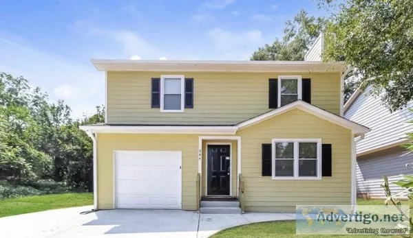 884 3rd St  Stone Mountain GA 30083