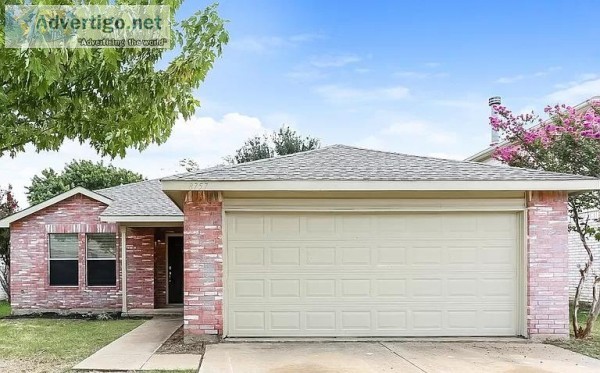8757 Garden Springs Dr Fort Worth TX 76123