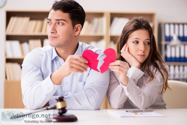 Get Help From Divorce And Custody Lawyers - Free Yourself From M