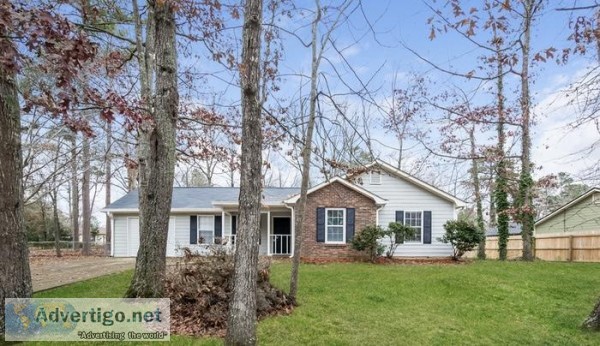 2987 Valley View Circle Powder Springs GA 30127