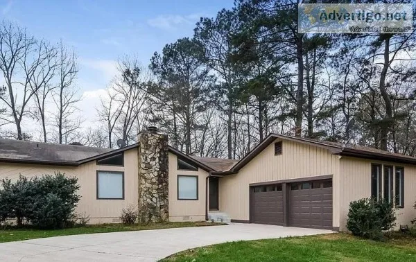 1986 Lake Ridge Ter Lawrenceville GA 30043