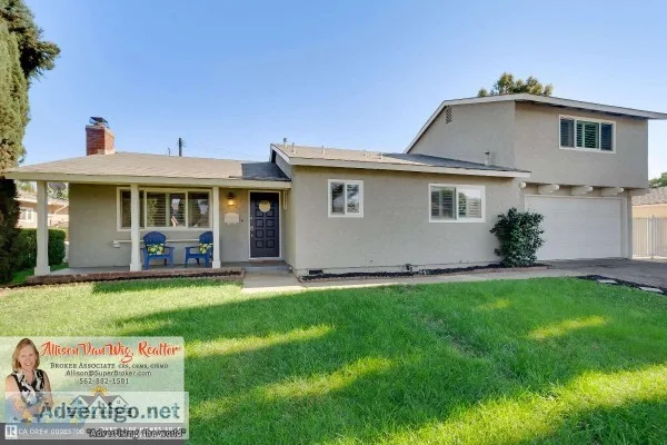 Convenient Location Beautiful Placentia Home