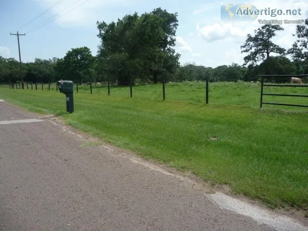 Lot about one hour west of downtown Houston- Hempstead This fabu