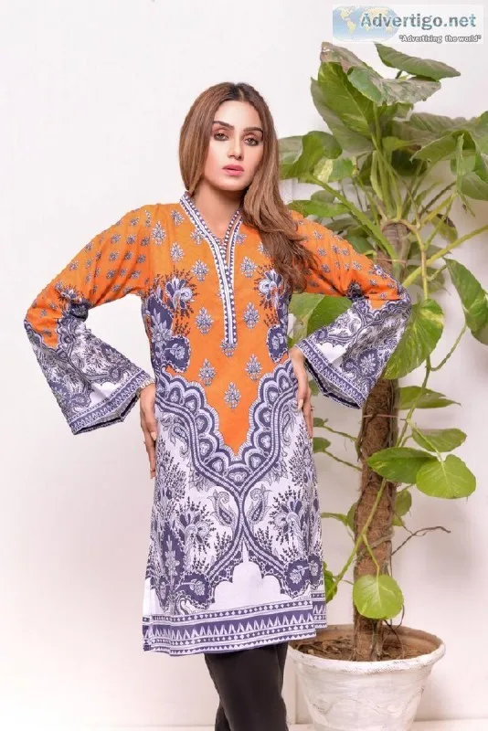 New Collection of Pakistani and Indian Dresses Now Available at 