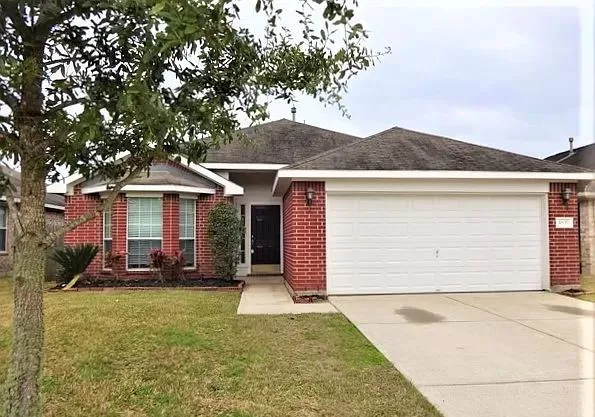 4839 Chase Court Dr Bacliff TX 77518