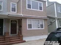 (ID1384115) Beautiful 2 Bedroom Apartment on Second Floor in Gle