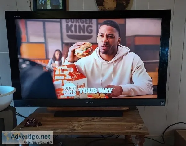 Sony flat screen TV works Good