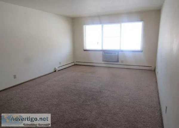 Nice home with 3 bedrooms 2 baths Big back and front yard with p