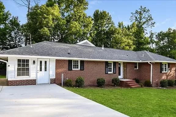 7034 Pinecrest Dr Douglasville GA 30134