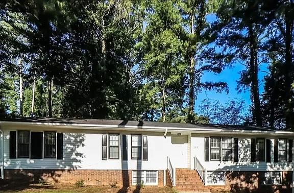 2515 Cottonwood Dr Marietta GA 30066