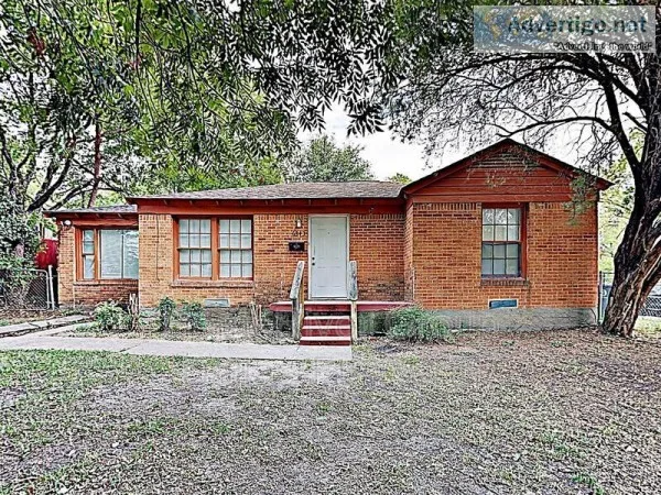 MOVE IN READY 2 beds1.5 bath1109 sqft