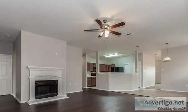 105 Brookbank Ct Crowley TX 76036