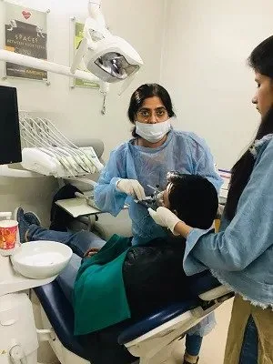 Top dentist in delhi | best dental clinic in delhi