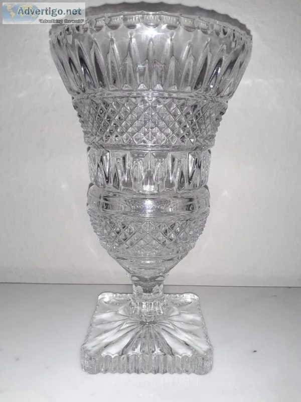 Geometric Cut Crystal Pedestal Vase