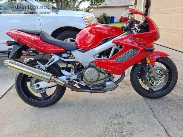 For sale 2002 Honda VTR1000 Superhawk 4600
