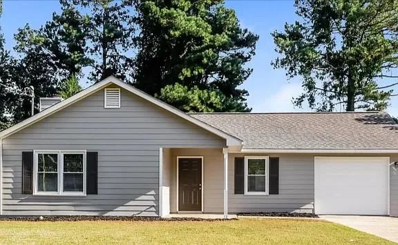 375 Springlake Dr Lawrenceville GA 30046