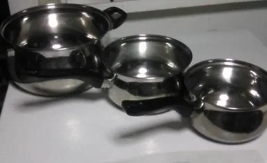 3 Oster Steel Pots and Pan in Excellent Condition ONLY 5 TOTAL